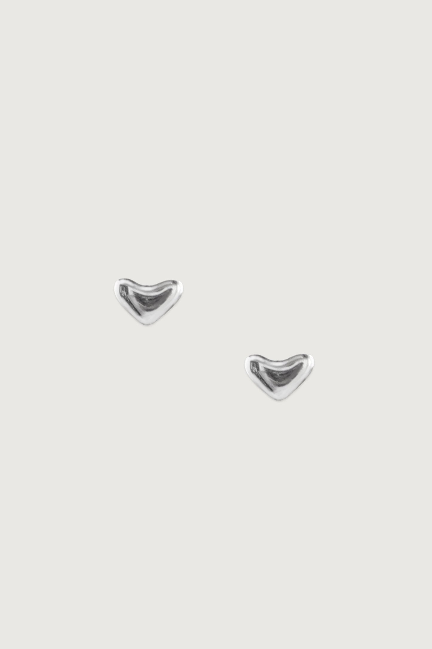 HEART STUD