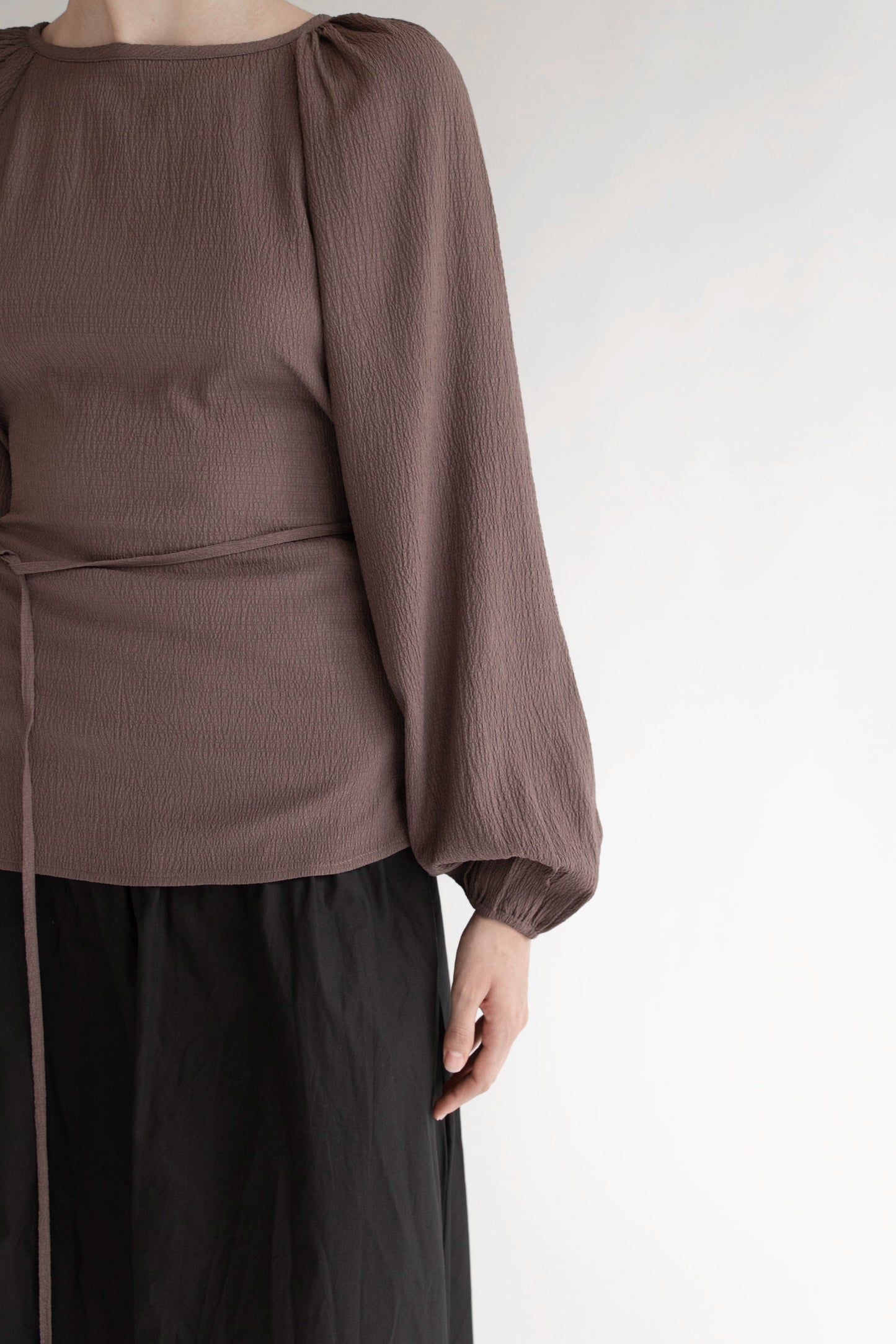 BALLOON SLEEVE TOP