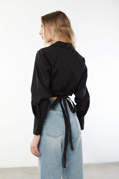 CROPPED WRAP SHIRT