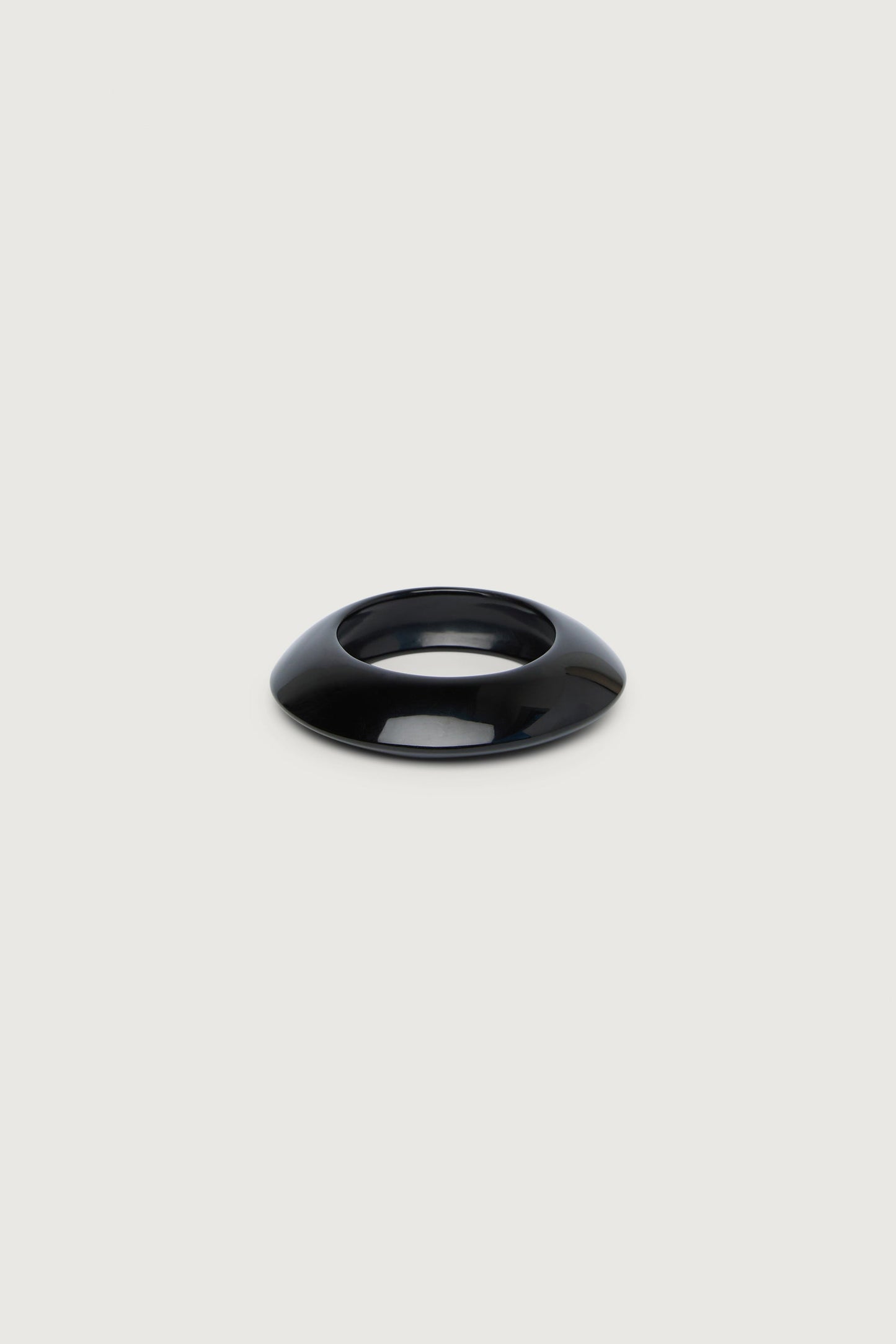 CHUNKY BANGLE