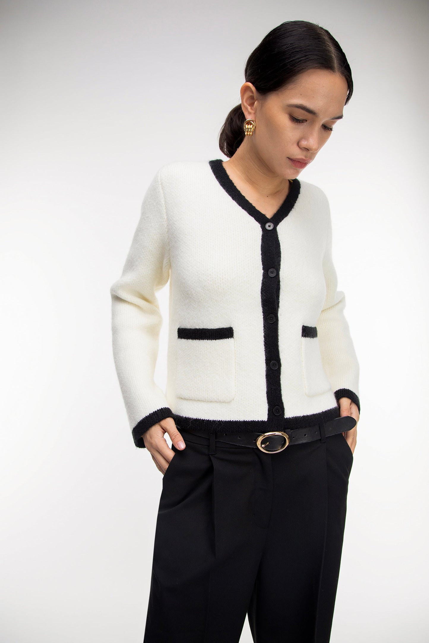CONTRAST TRIM BUTTON UP CARDIGAN