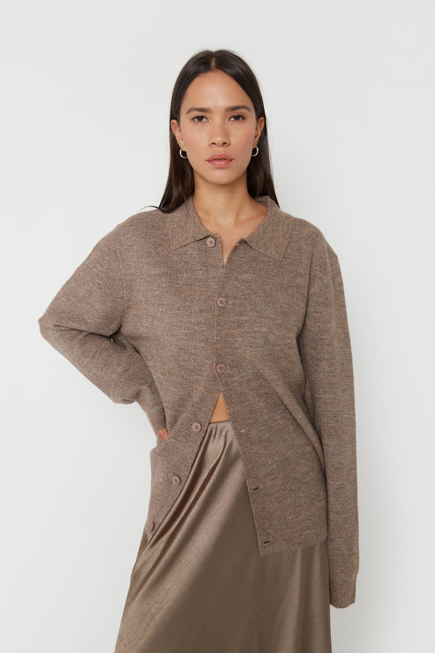 COLLARED CARDIGAN