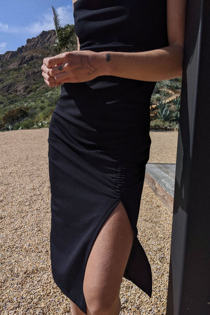 MIDI RUCHED DRESS WITH SIDE SLIT