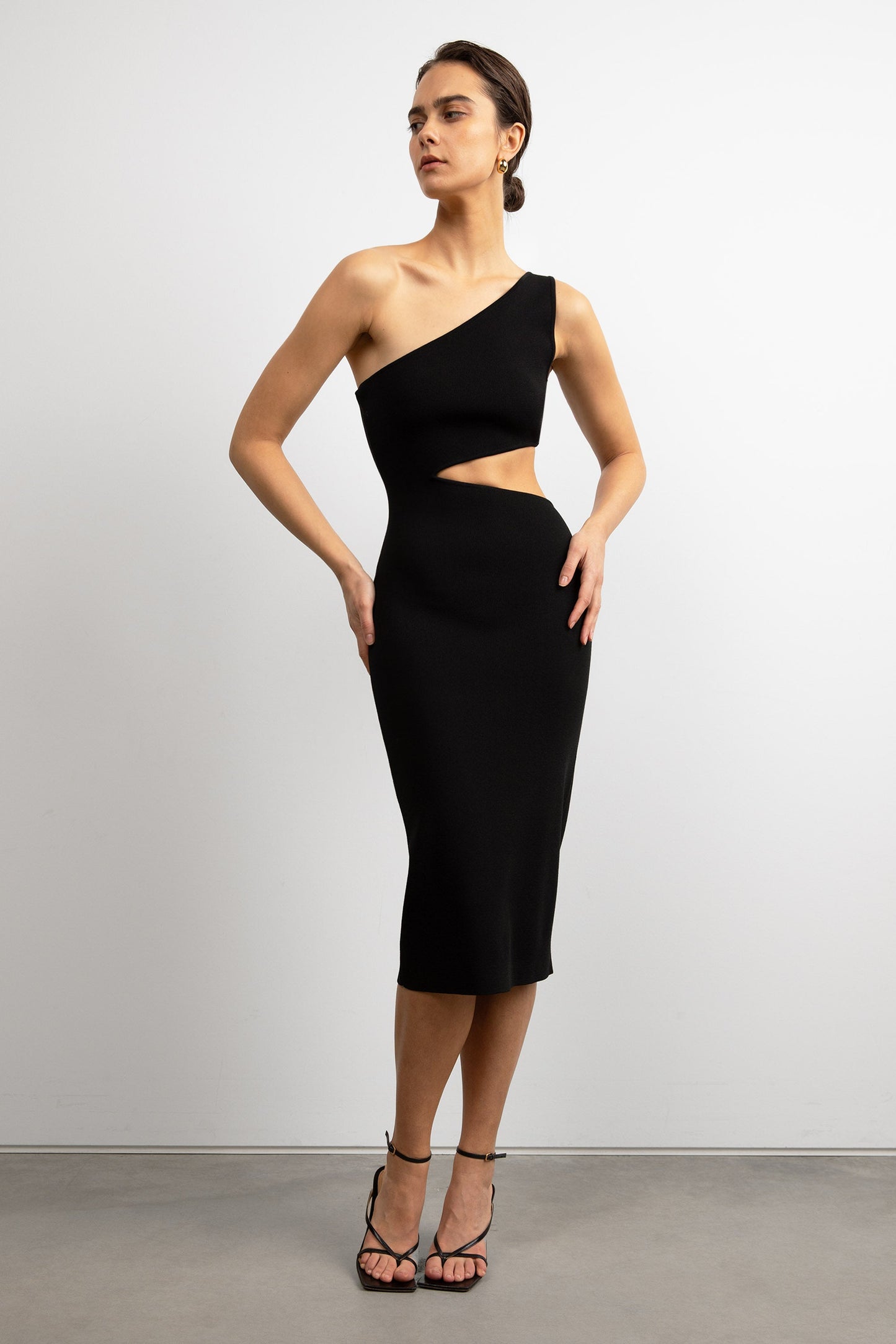 ONE SHOULDER MIDI DRESS WITH CUTOUT