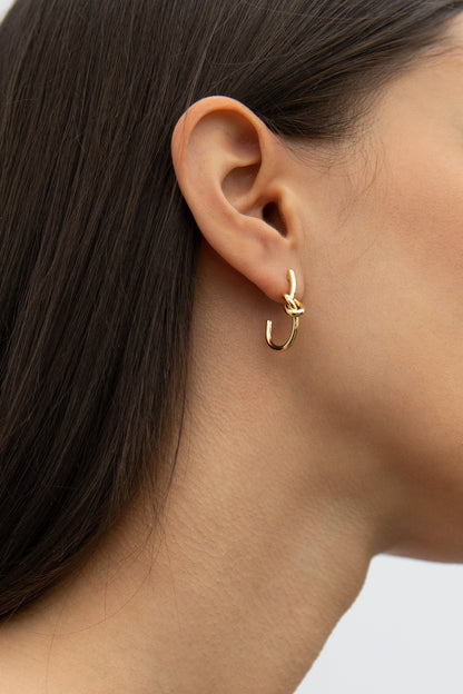 KNOT OPEN HOOP EARRING