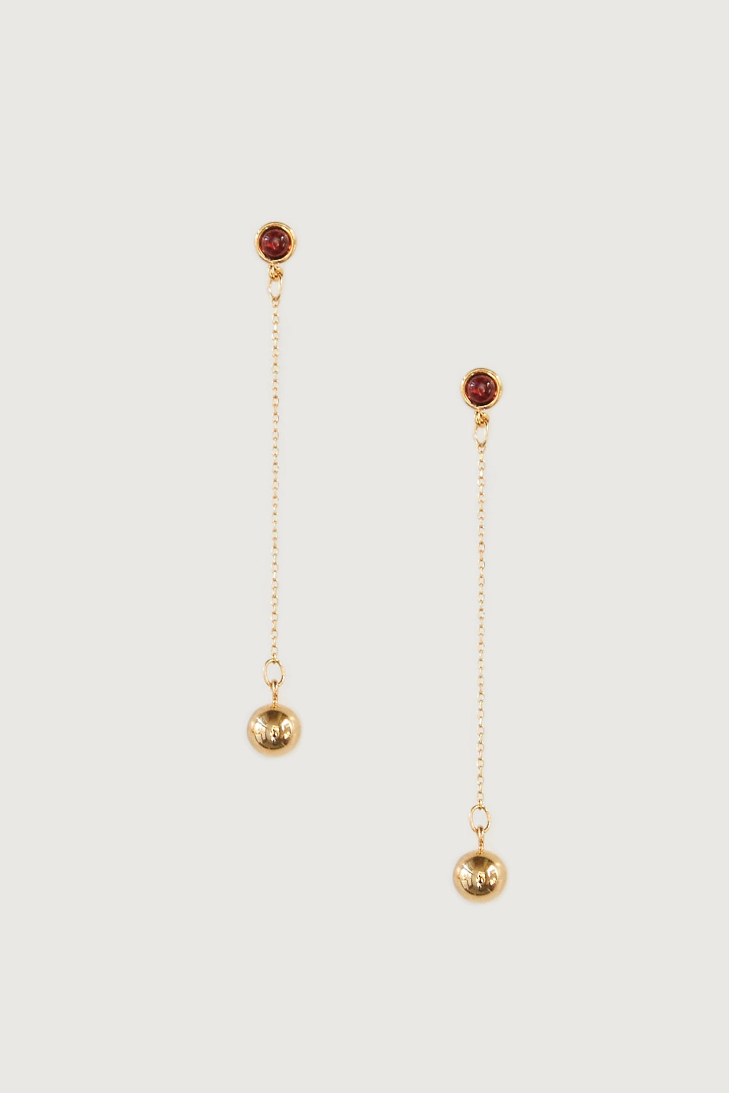 DROP CHAIN SPHERE EARRING