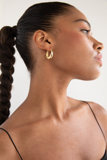 HOOP EARRING