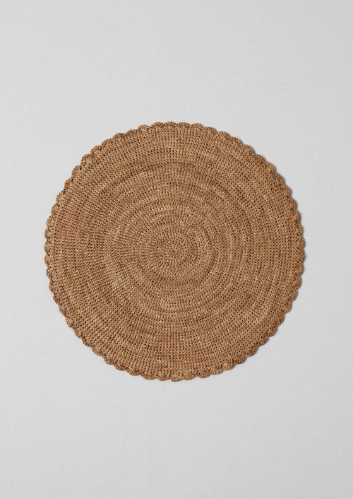 Scalloped Edge Raffia Placemat | Shell