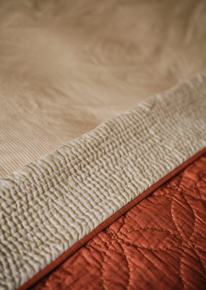 Sicily Stitch Lightweight Quilt | Blush/Lavender