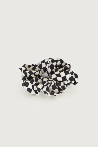 CHECKERED SCRUNCHIE