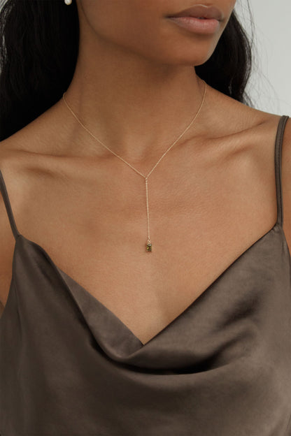 PENDANT DROP NECKLACE