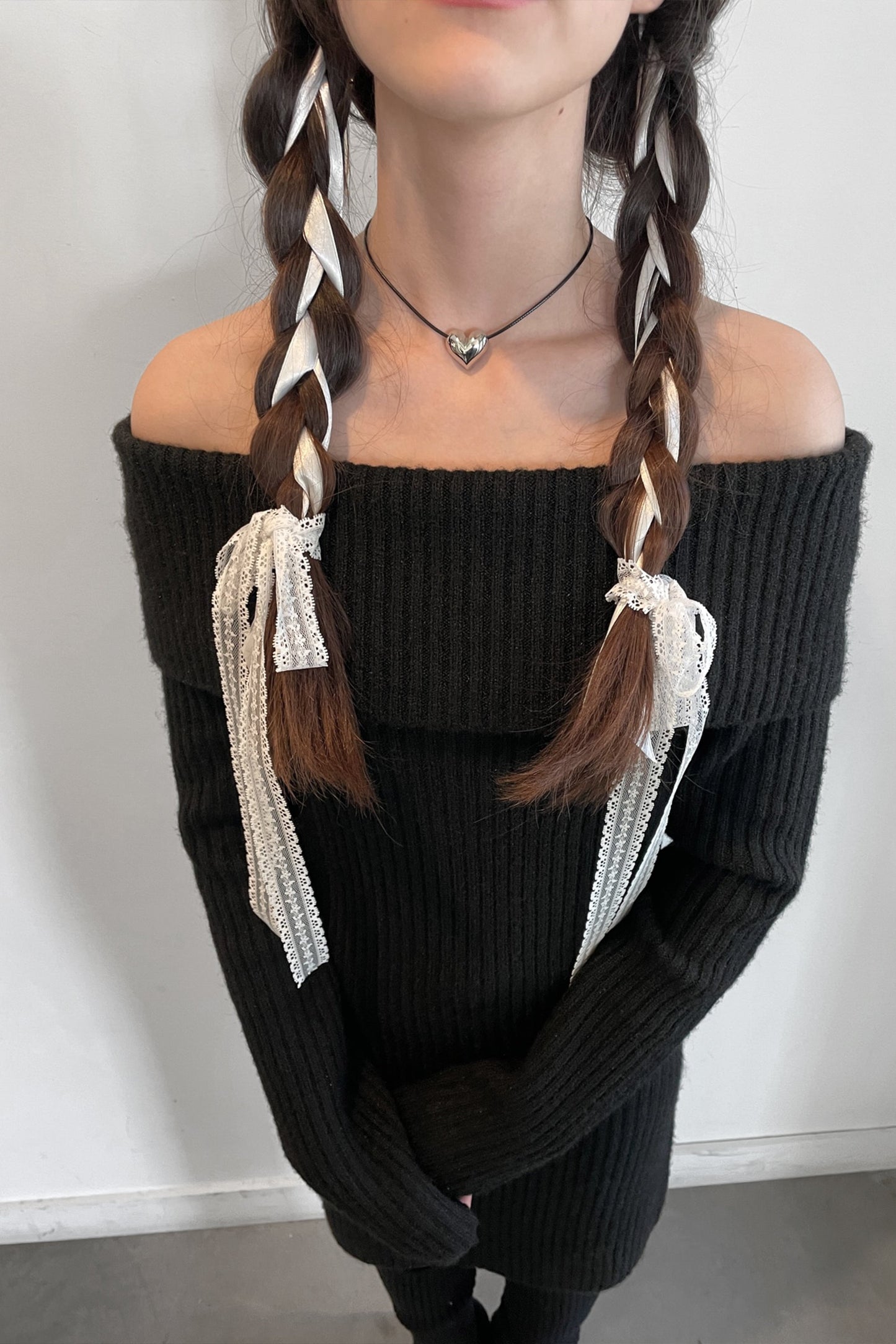 CORD NECKLACE WITH BUBBLE HEART