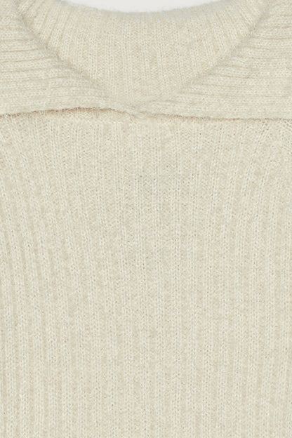 EXTENDED COLLAR KNIT SWEATER