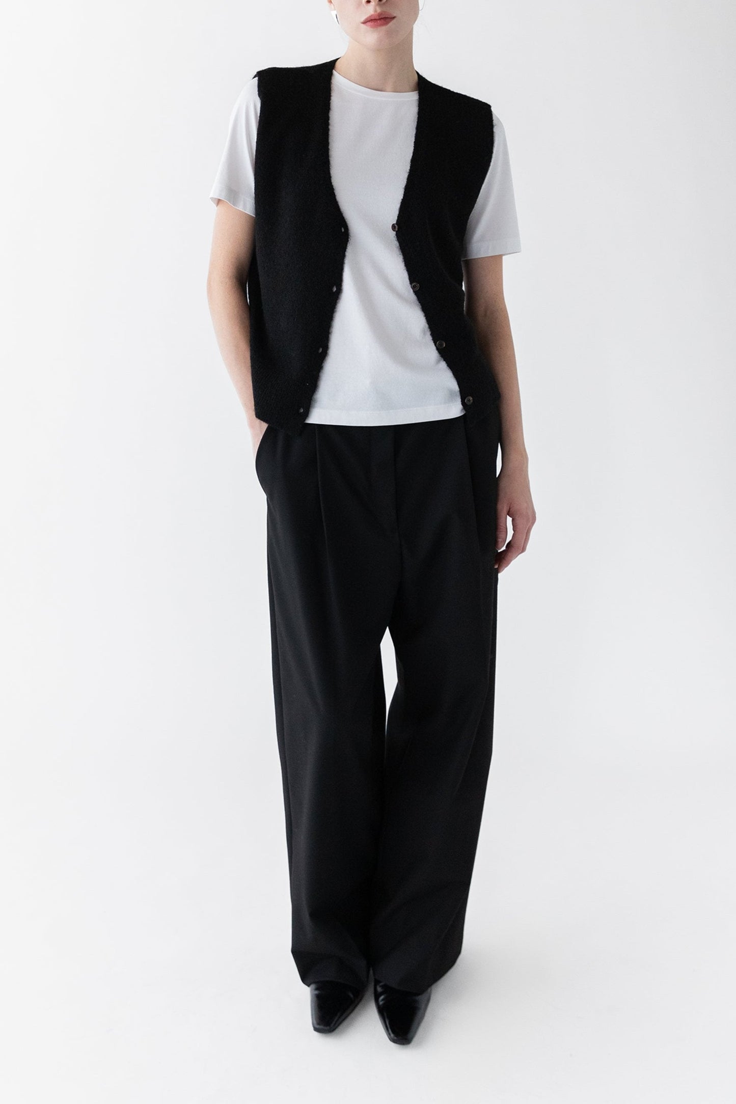 BUTTON FRONT SWEATER VEST