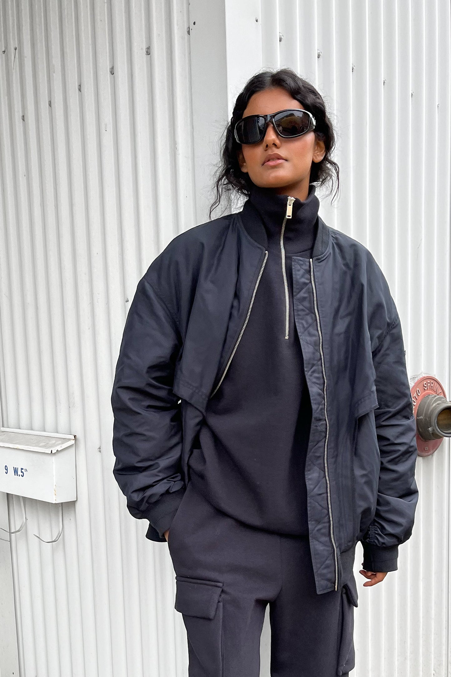 QUARTER ZIP SWEATSHIRT