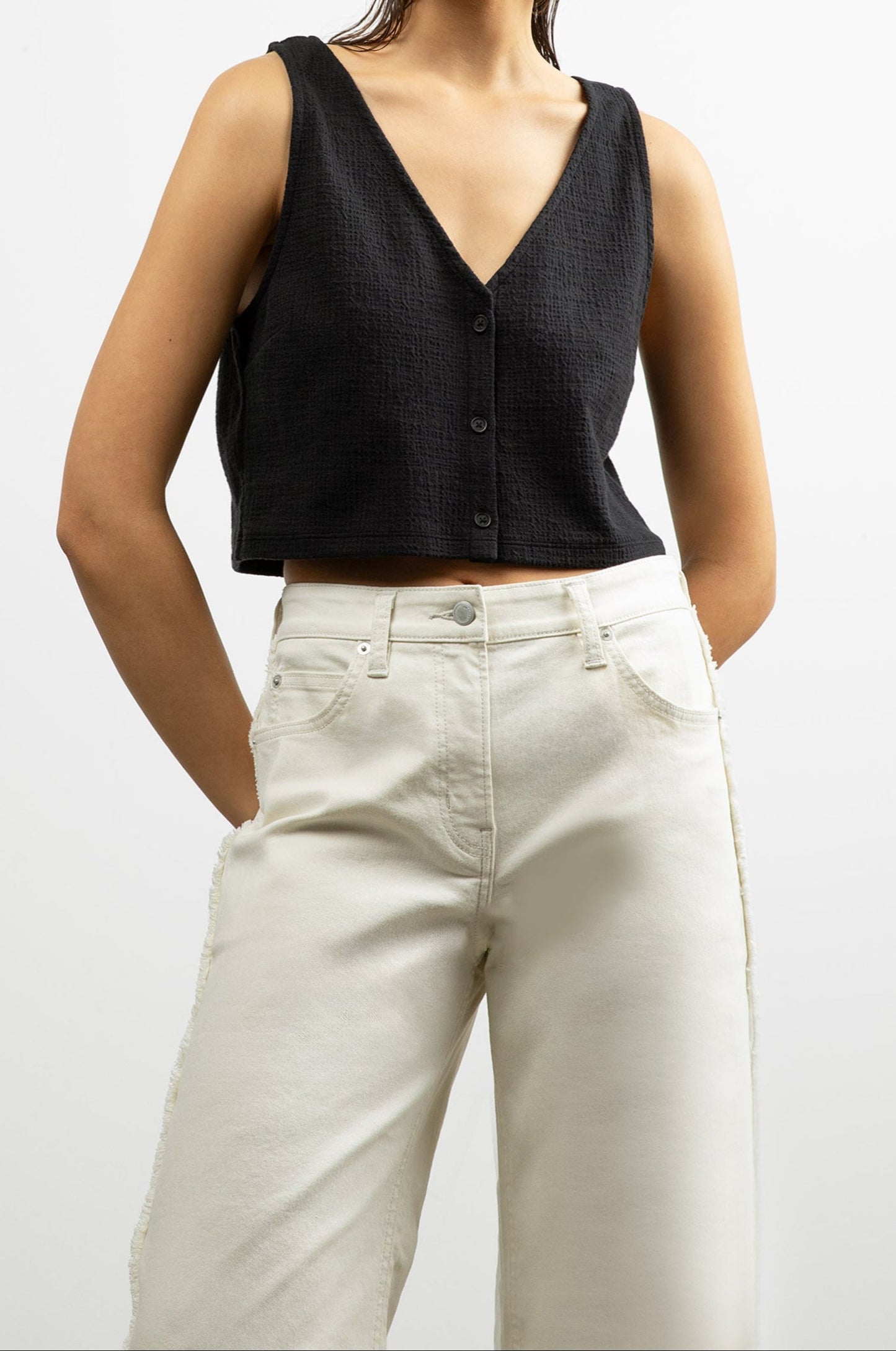 BUTTON FRONT TANK