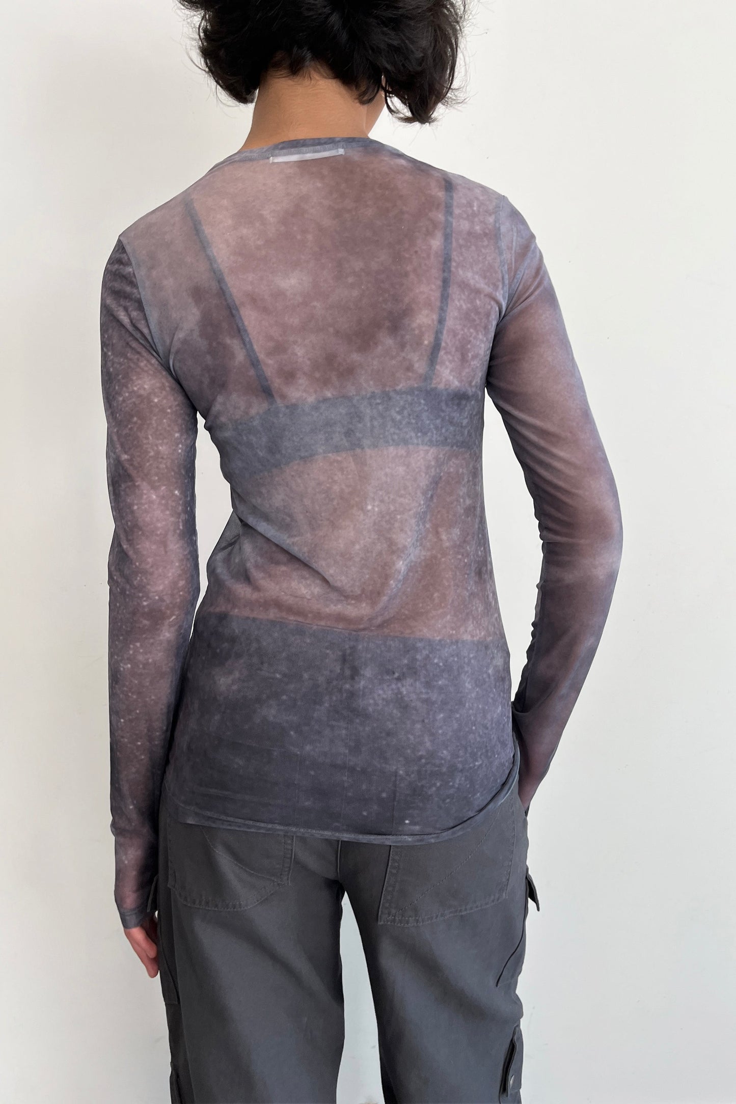 GRADIENT SHEER TOP