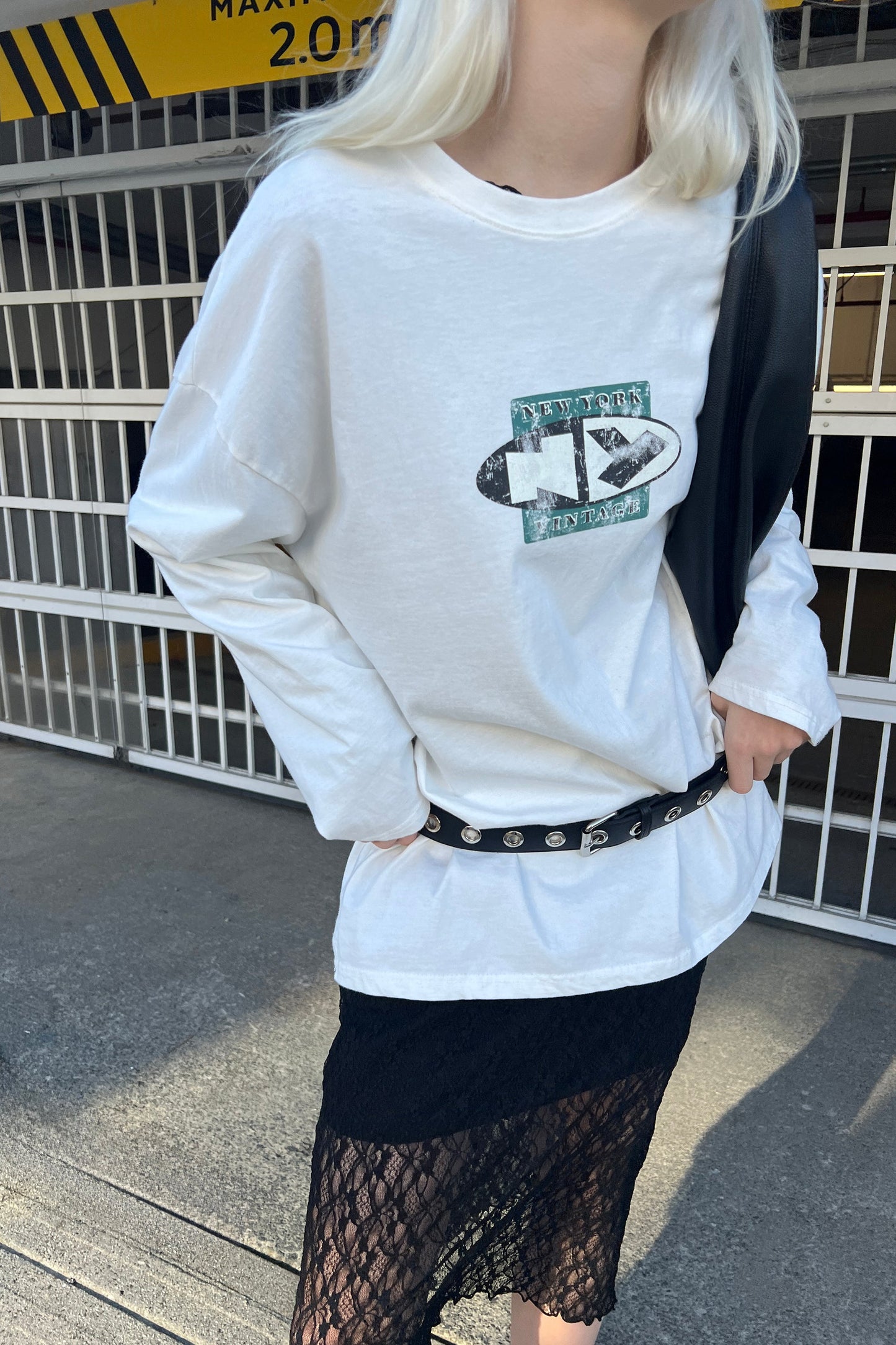 NEW YORK VINTAGE GRAPHIC TOP