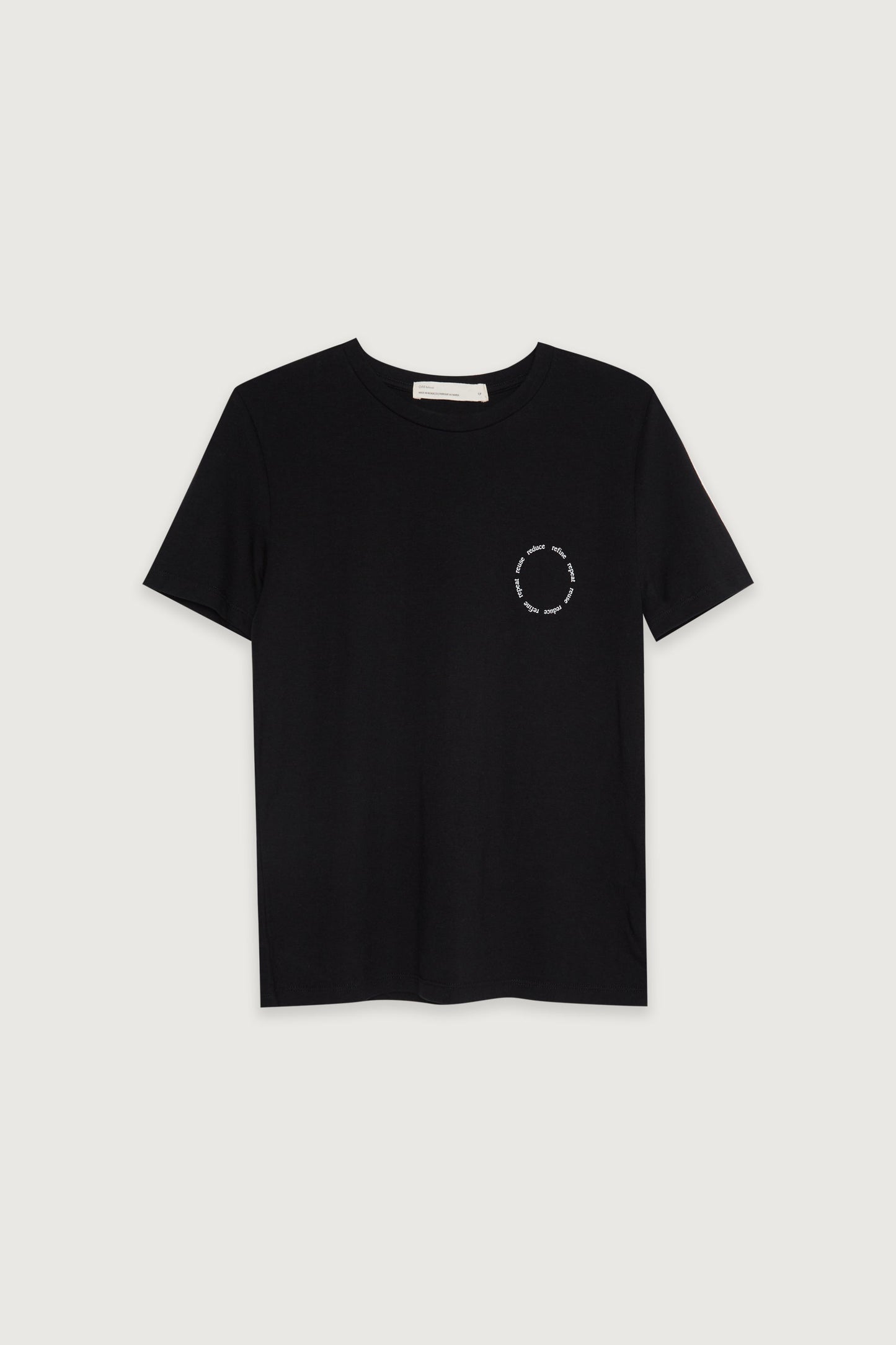 GRAPHIC T-SHIRT