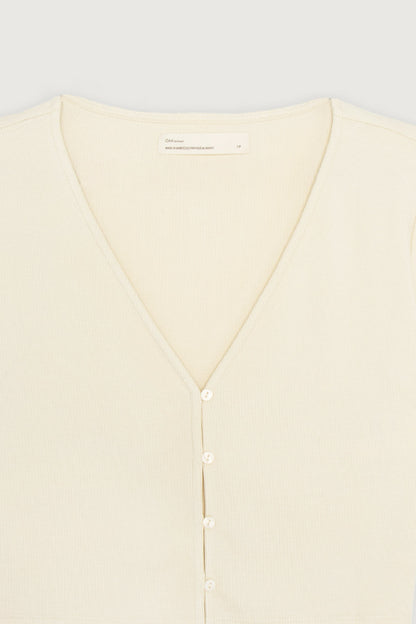 BUTTON KNIT TOP