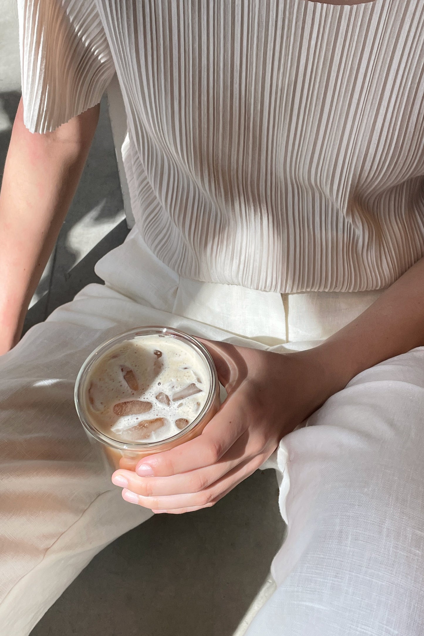 PLEATED TOP WITH SPLIT SIDES