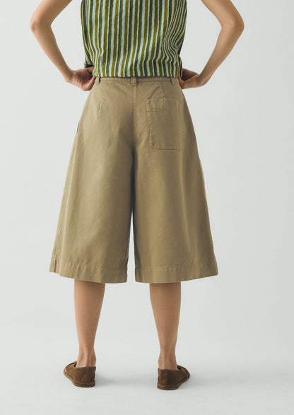 Pleated Cotton Twill Shorts | Olive Leaf